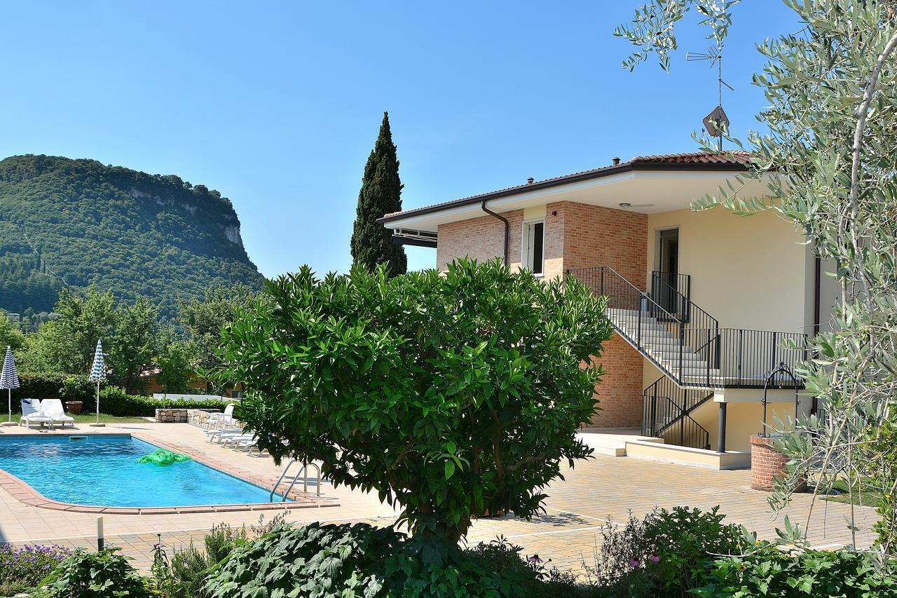 Ca Gardesana With Pool Villa Kültér fotó